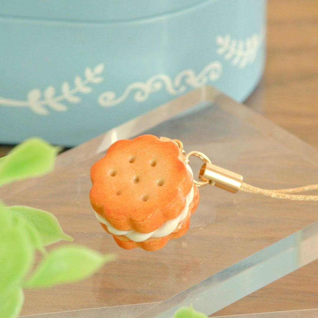 クッキークリームサンドキーホルダー